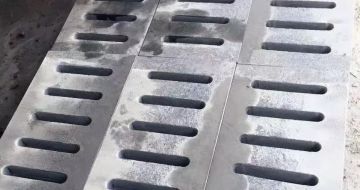 拉萨 芝麻灰石材沟盖板