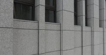 拉萨芝麻灰外墙干挂石材及施工注意事项
