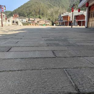 拉萨仿古石铺装效果