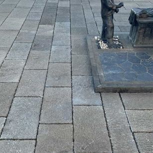 拉萨仿古石铺装效果