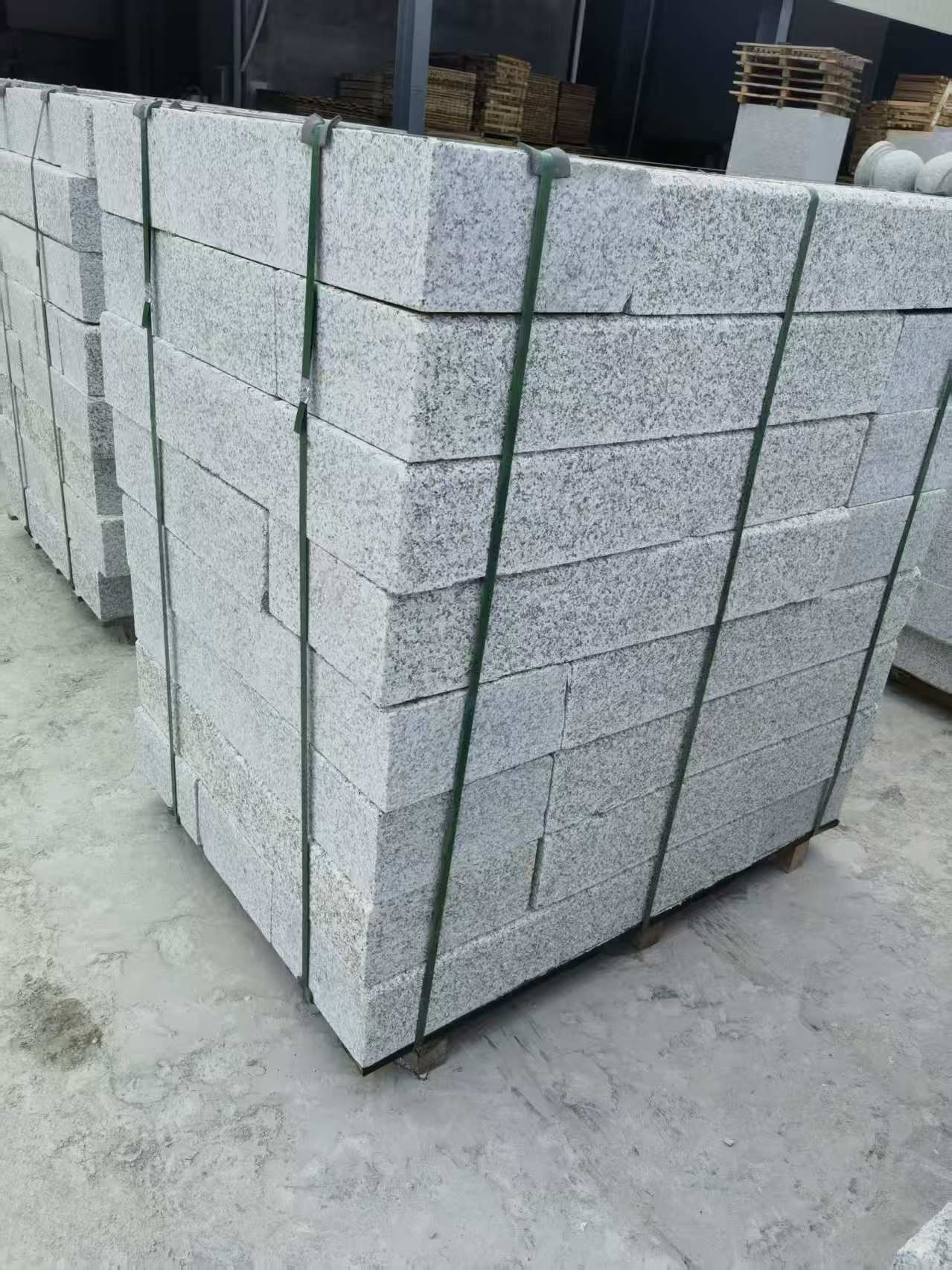 拉萨 芙蓉白火烧两面路沿石