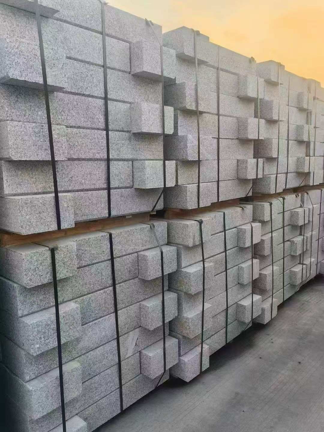 拉萨 芝麻白路沿石