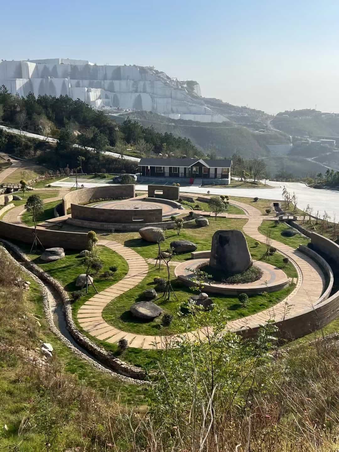 拉萨仿古石铺装整体效果
