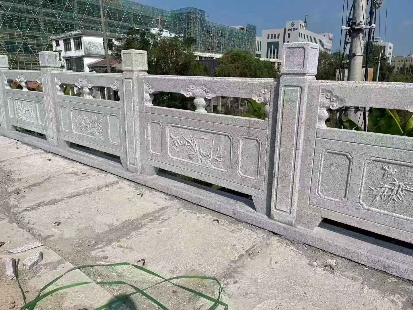 拉萨 芝麻白栏杆
