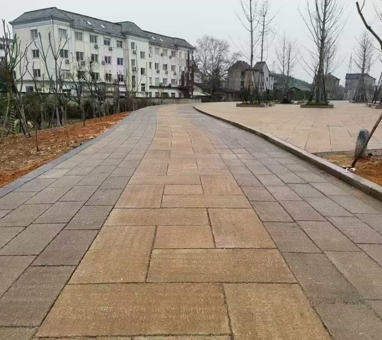 拉萨仿古石铺装效果