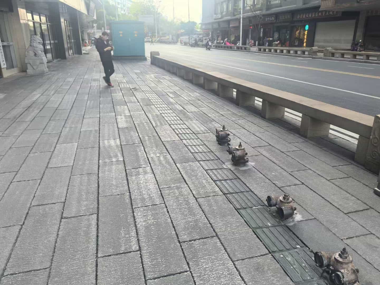 拉萨仿古石铺装效果