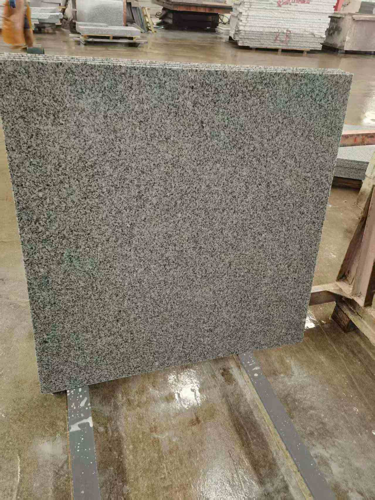 拉萨 芝麻白光面900*900，高地铁标准