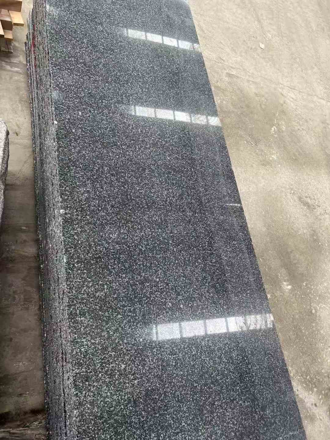 拉萨 芝麻黑光面