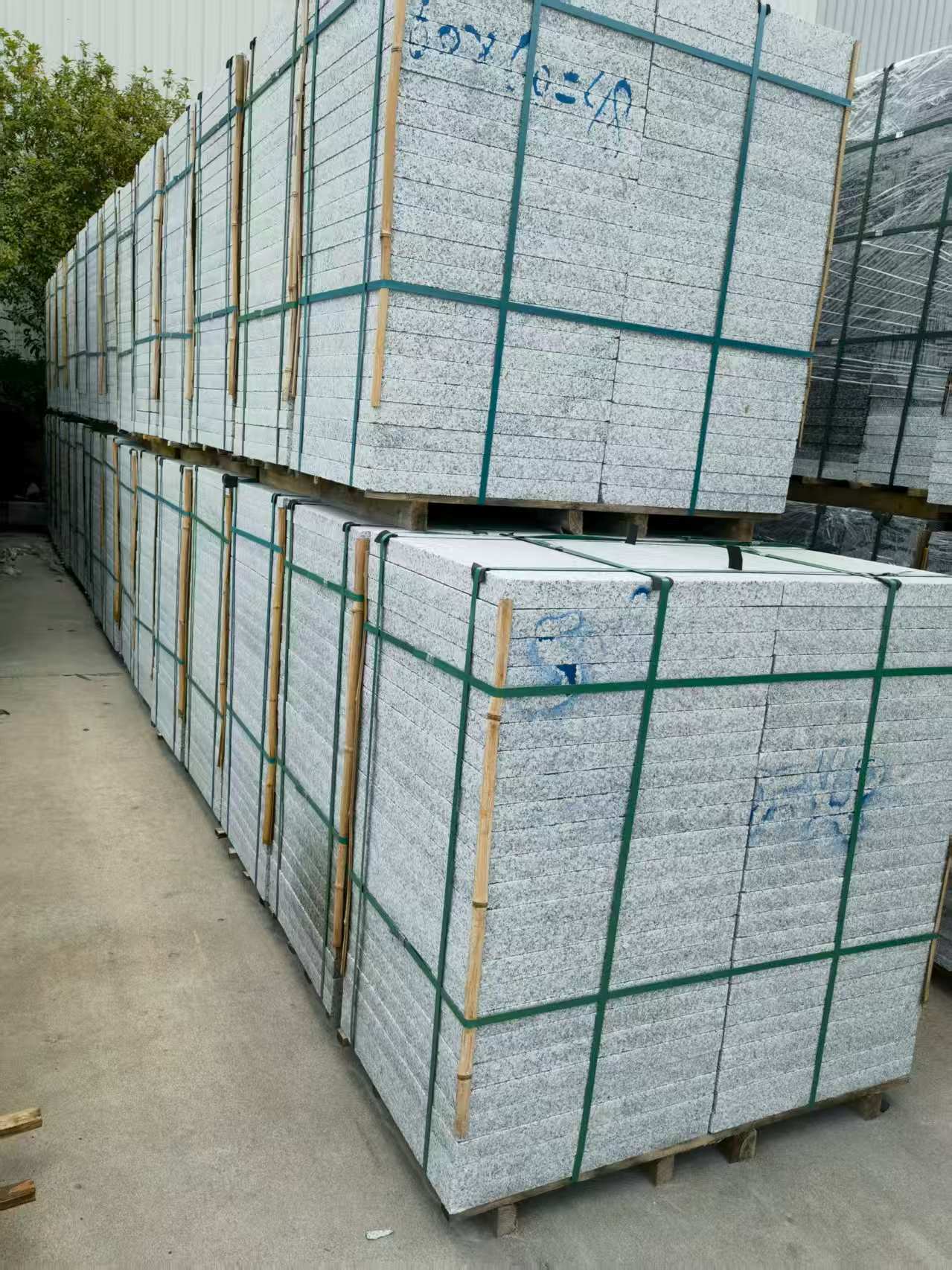 拉萨 大花芙蓉白火烧成品，市政园林广场地铺石